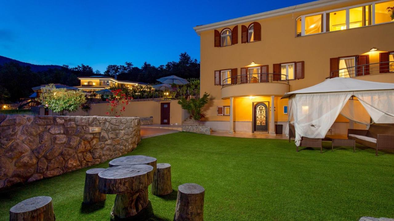 Apartments Villa Bv Abbázia Kültér fotó