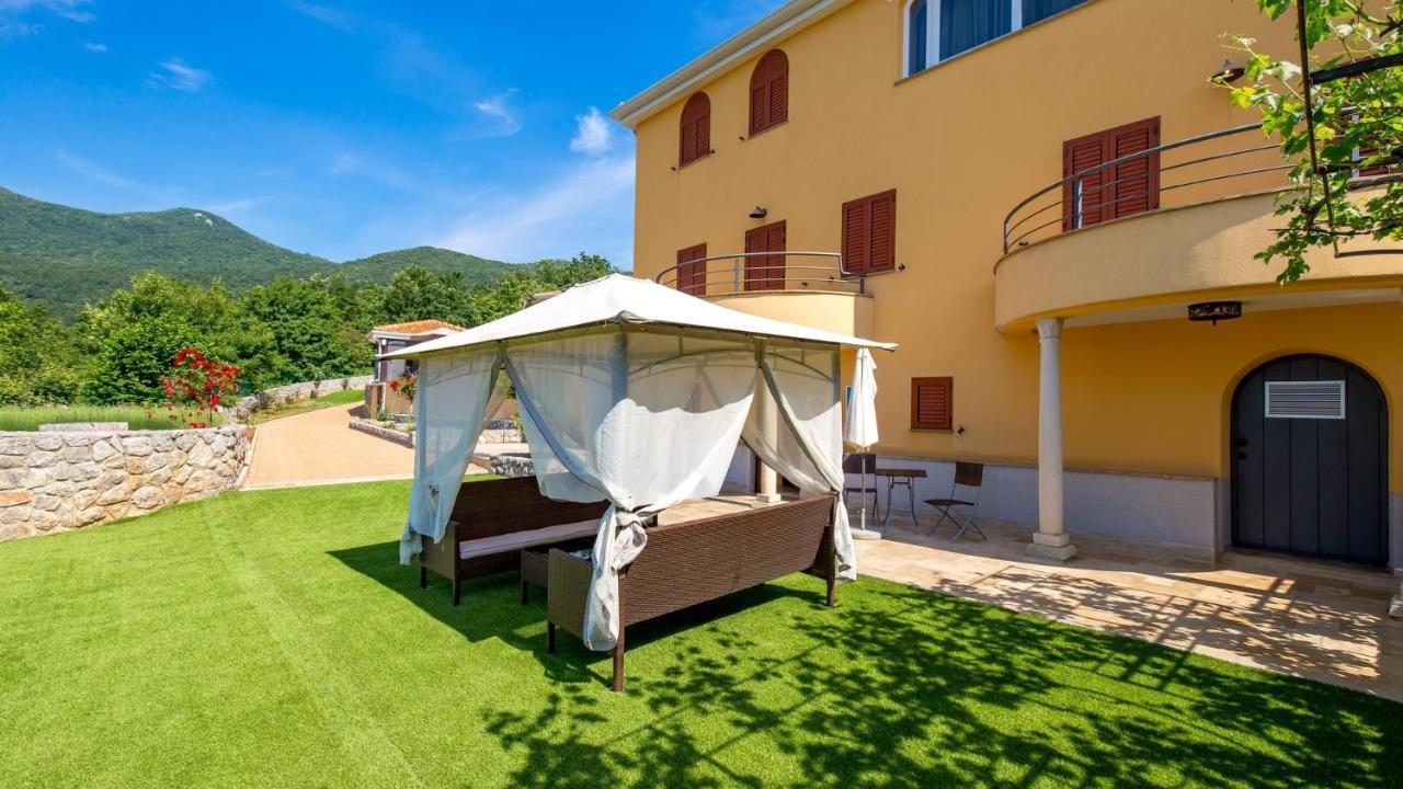 Apartments Villa Bv Abbázia Kültér fotó