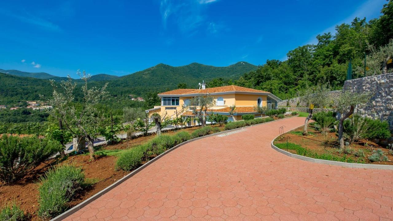 Apartments Villa Bv Abbázia Kültér fotó